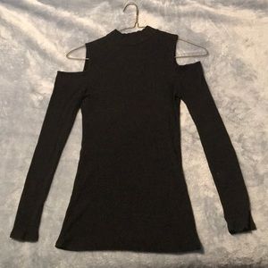 Cold shoulder long sleeve